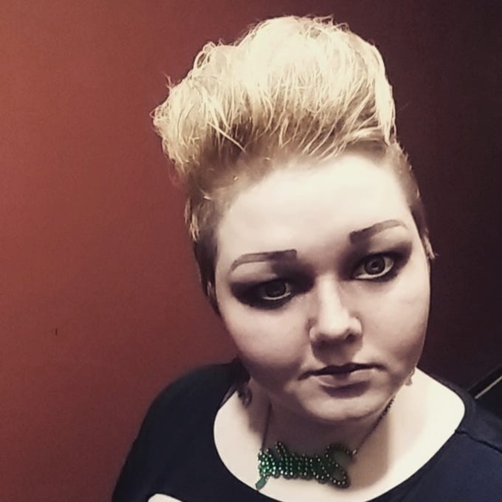 Meet your Posher, Skyler